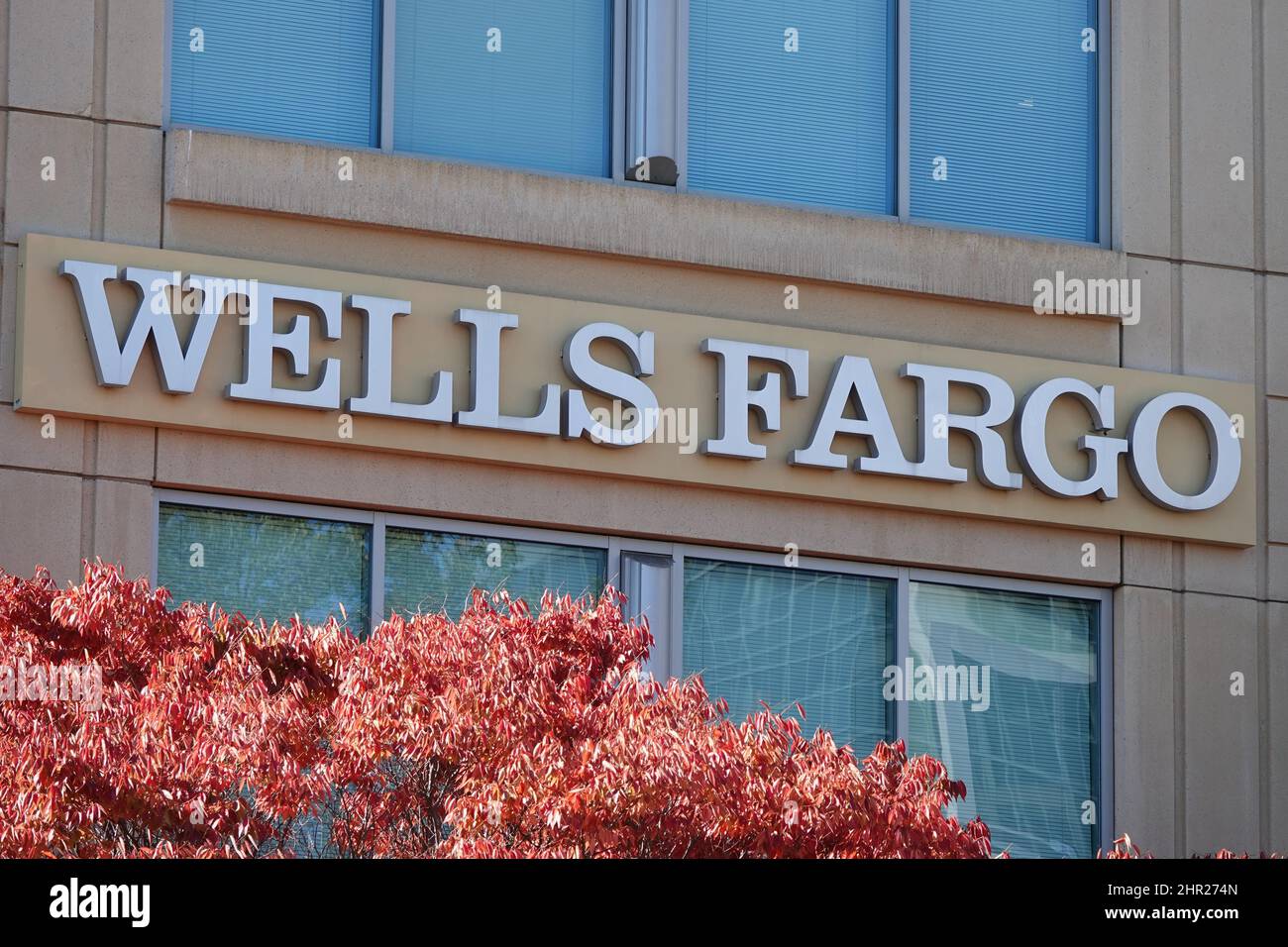 Wells Fargo edificio a Bellevue, WA, USA; settembre 2021 Foto Stock