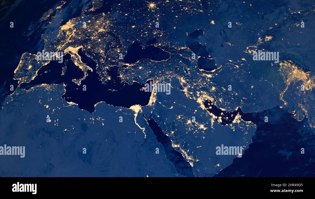 Foto della Terra di notte, luci della Città d'Europa, Medio Oriente, Turchia, Italia, Mediterreniano, Mar Nero dallo spazio. Elementi di questa immagine forniti dalla NASA Foto Stock