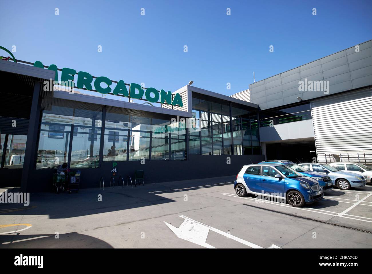 Catena di supermercati spagnola immagini e fotografie stock ad alta  risoluzione - Alamy