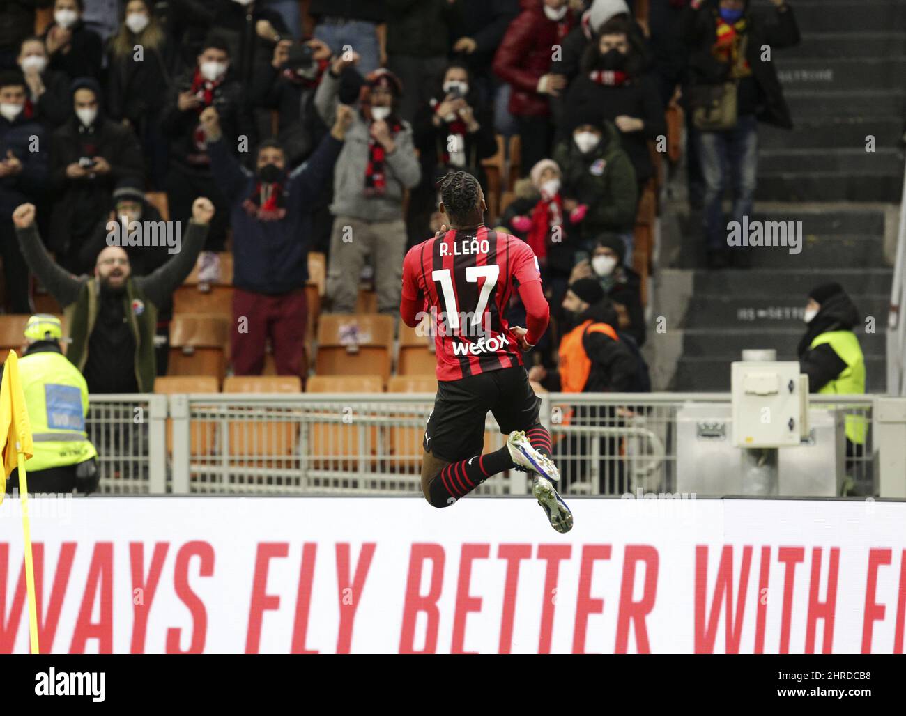 MILANO ITALIA- Febbraio 25 Stadio G Meazza Rafael Leao festeggia il suo traguardo durante la Serie A match tra AC Milan e Udinese allo Stadio G. Meazza Foto Stock