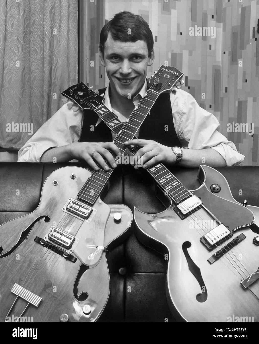 John Allen, chitarrista capo del gruppo 'Nashville Teens' 25th Marzo 1965 Foto Stock