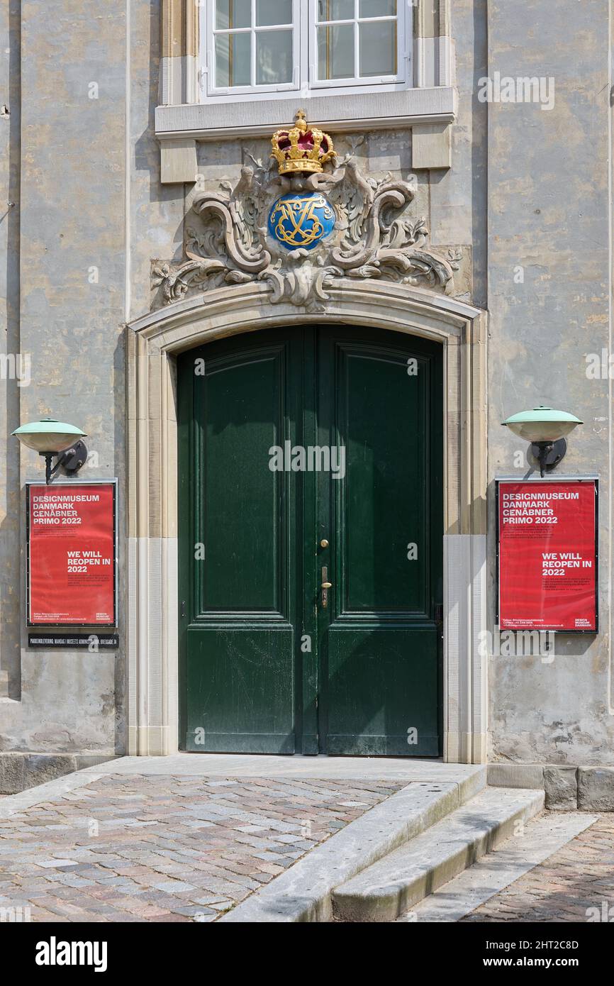 Il Museo Danese d'Arte e Design (Designmuseum Danmark), ingresso; Bredgade, Copenhagen, Danimarca Foto Stock