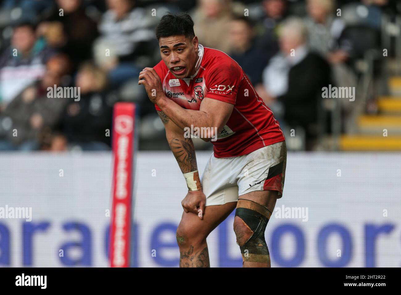 Ken Sio #2 di Salford Red Devils durante la partita in, il 2/26/2022. (Foto di David Greaves/News Images/Sipa USA) Credit: Sipa USA/Alamy Live News Foto Stock