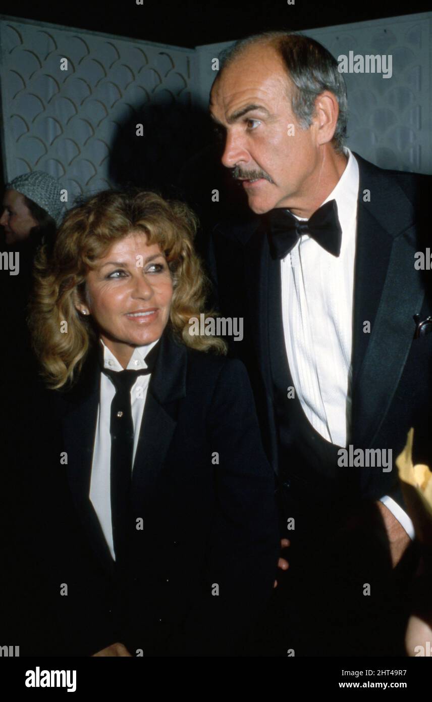 Micheline roquebrune and sean connery immagini e fotografie stock ad ...