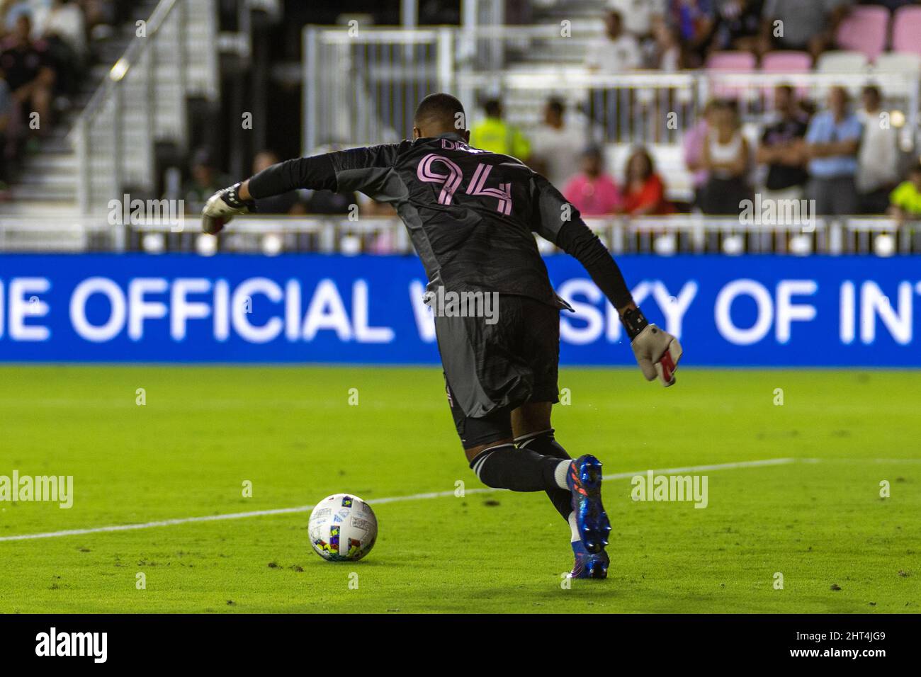 Fort Lauderdale, Florida, Stati Uniti. 26th febbraio 2022. 94 Clement Diop GK Inter Miami CF durante la partita di calcio tra Inter Miami CF e Chicago Fire FC, stagione MLS 2022 al DRV Pink Stadium. Credit: Yaroslav Sabitov/YES Market Media/Alamy Live News Foto Stock