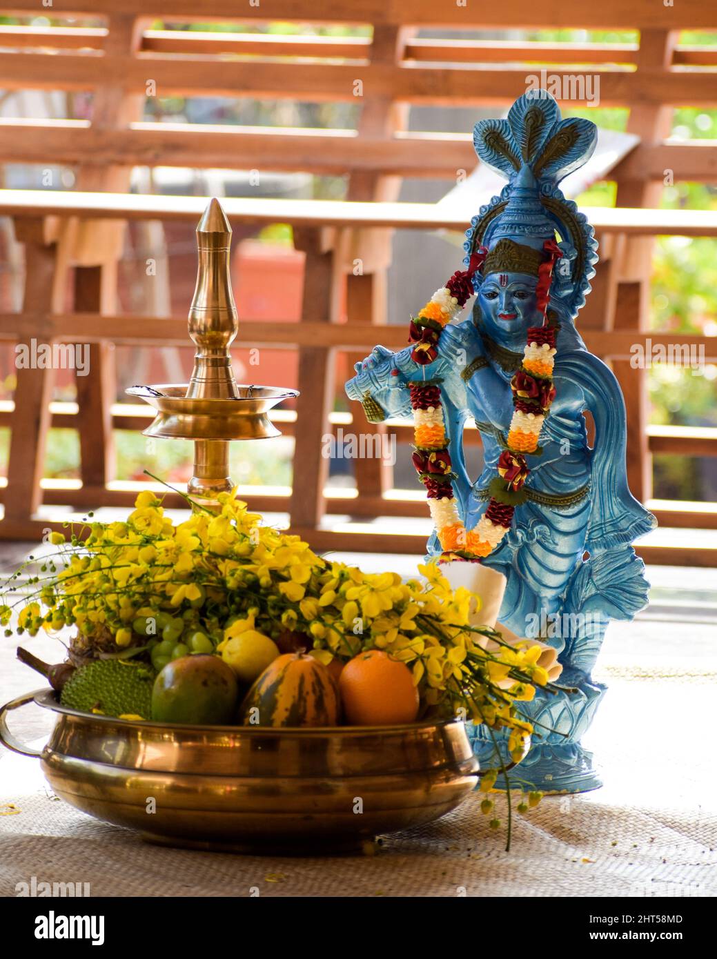 Un'immagine di 'Vishu Kani' usata per il festival tradizionale del Kerala vishu Foto Stock