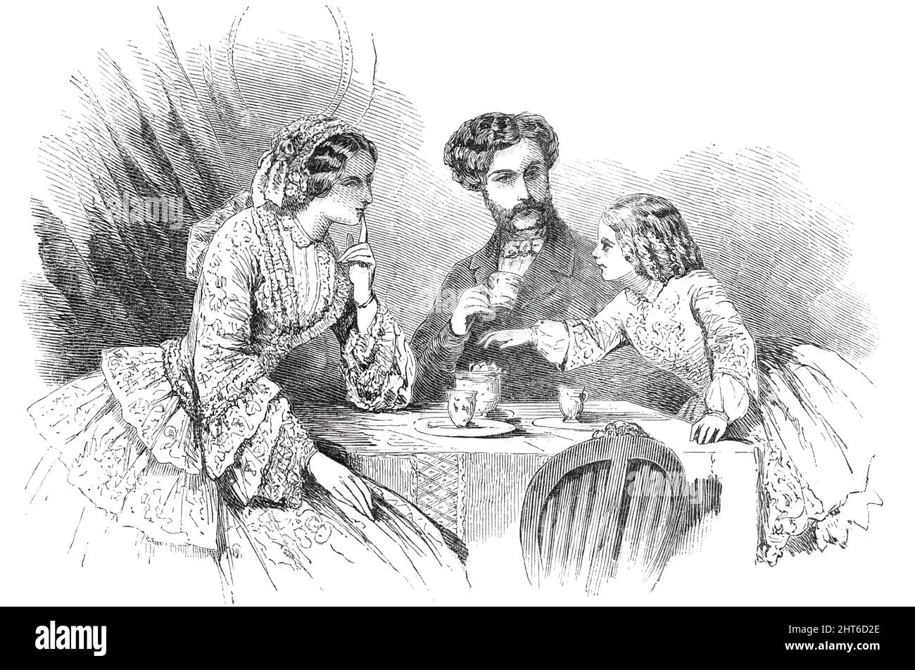 Abbigliamento Paris per luglio - Morning Dress, 1850. 'Alen&#xe7;su berretto in pizzo, ornato sul lato con archi di nastro con estremità lunghe. Pardessus, ornato con due balze, la testa della balza superiore ha una ruche a la vieille. Manches engageantes, rifilata con una fila di acuti di Alen&#xe7;su pizzo. Gli abiti nanoked per bambini sono ricamati in treccia dello stesso colore, scendendo alle gambe; le maniche ricamate per abbinarsi, con maniche in mussola. I pantaloni corti di mussola cambrica sono rifiniti con ricami inglesi. I signori indossano piccoli camici di stoffa per Signore, gonne corte Foto Stock