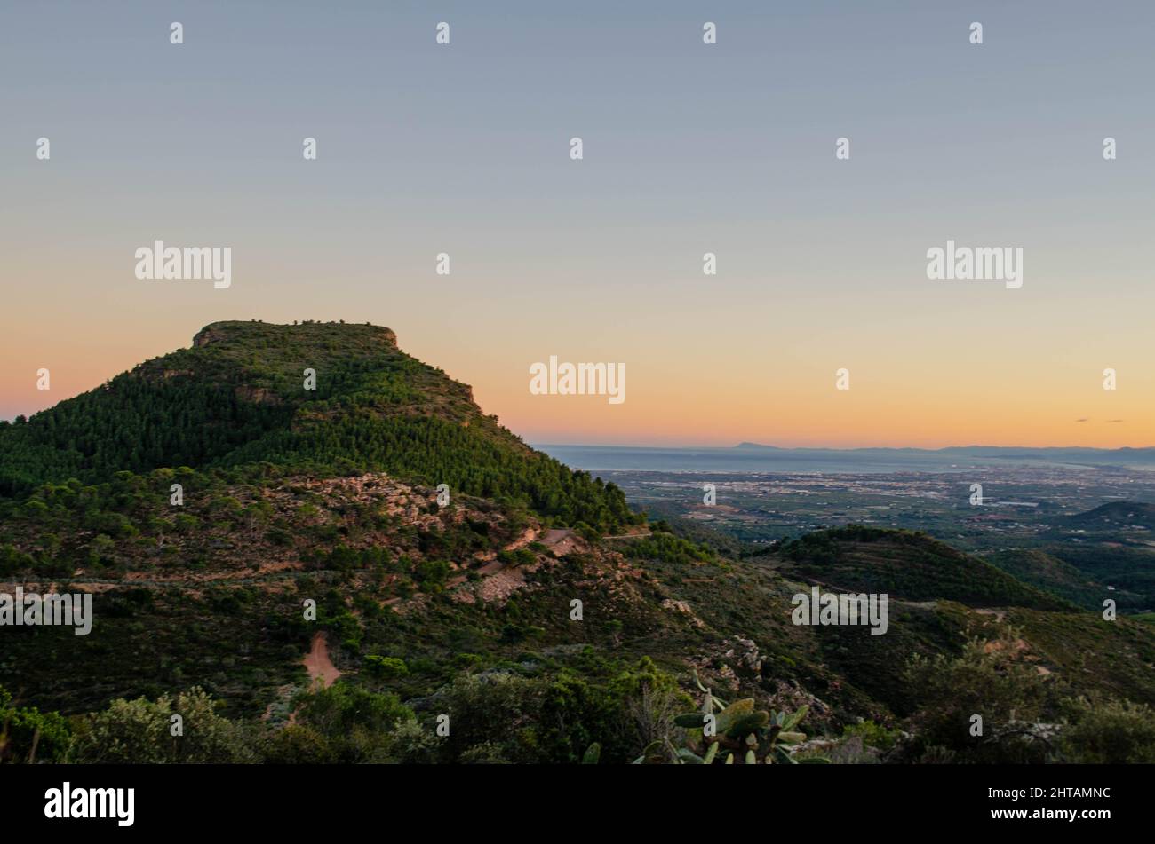 Tramonto sulle montagne della Sierra Calderona Foto Stock