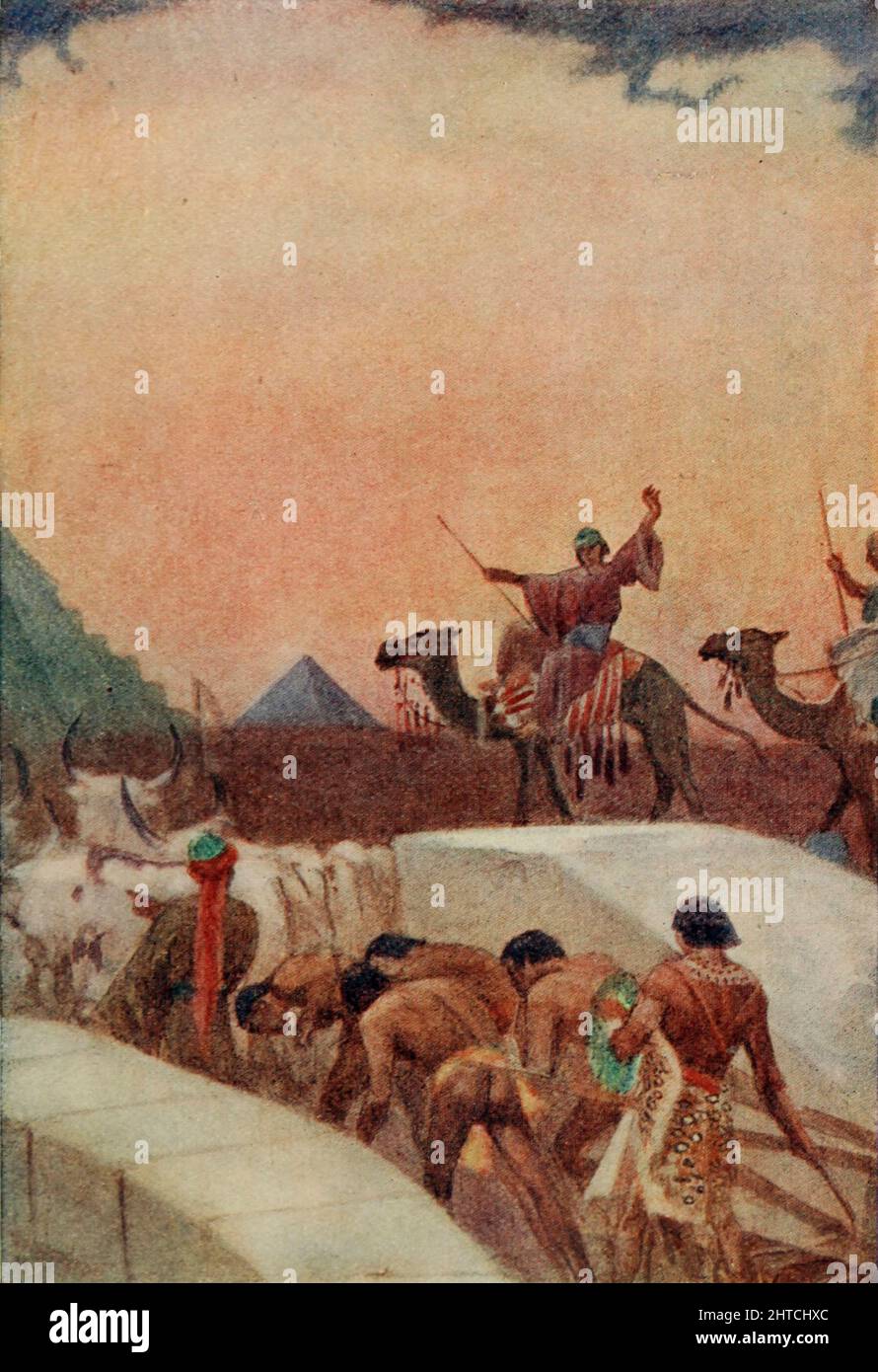 Trasporto di blocchi di pietra per le piramidi di Evelyn Paul dal libro ' Miti e leggende : antico Egitto ' di Lewis Spence, pubblicato Boston : D.D. Nickerson 1910 Foto Stock