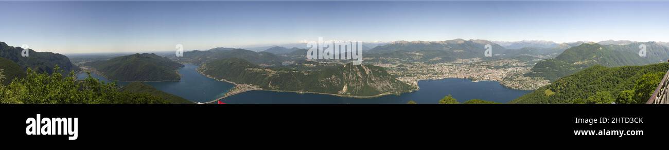 Europa, Italia, Como Lanzo d'Intelvi, Val d'Intelvi, Vista da Sighignola (Italia) sul Lago di Lugano (Svizzera) Foto Stock