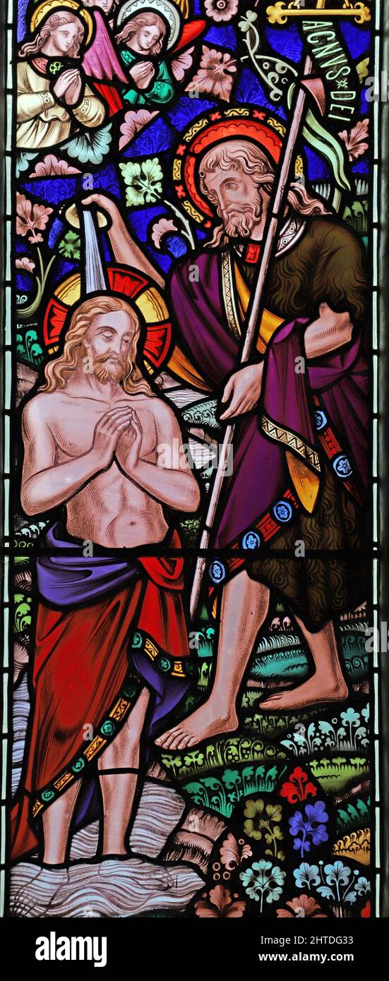 Una vetrata colorata raffigurante San Giovanni Battista che battezzava Gesù, la Chiesa di San Giovanni Battista, Mathon, Herefordshire Foto Stock