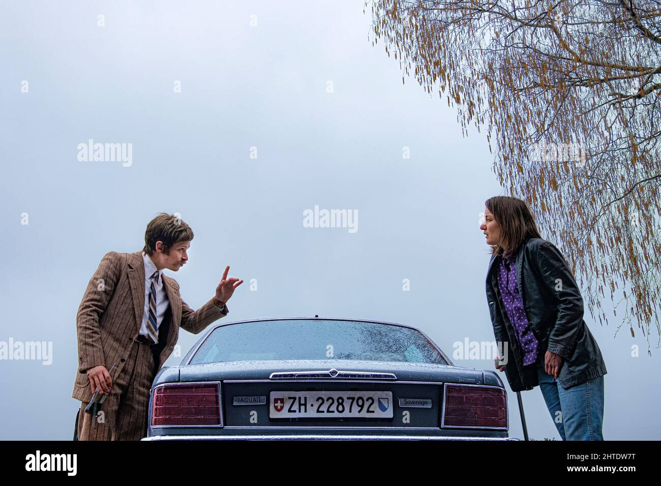 MARIE LEUENBERGER e JOEL BASMAN in CAGED BIRDS (2020) -titolo originale: BIS WIR TOT SIND ODER FREI-, diretto da OLIVER RIHS. Credit: ARTE / Bayerischer Rundfunk / Album Foto Stock
