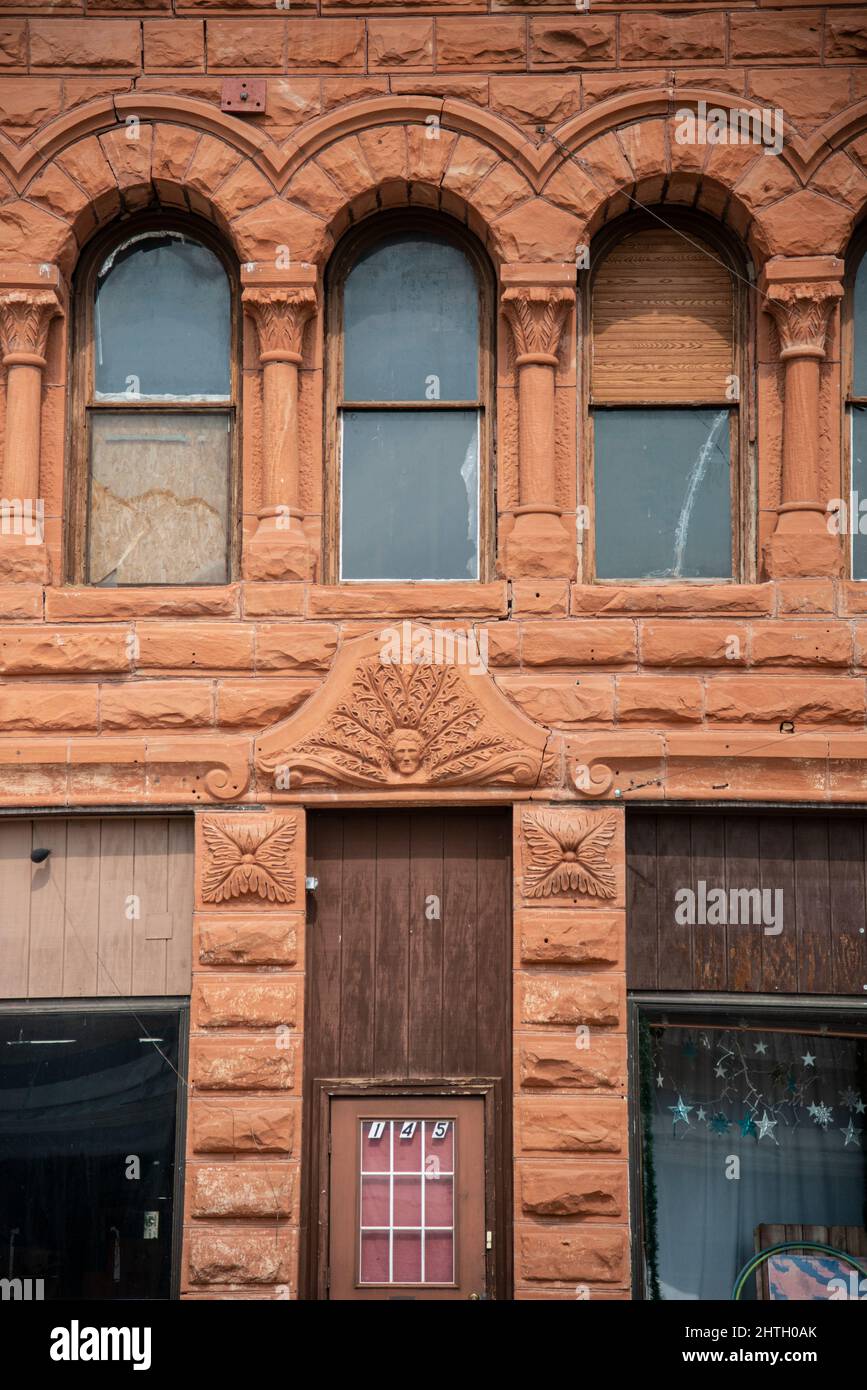 Edificio in mattoni rossi in pietra arenaria a Hot Springs, South Dakota Foto Stock