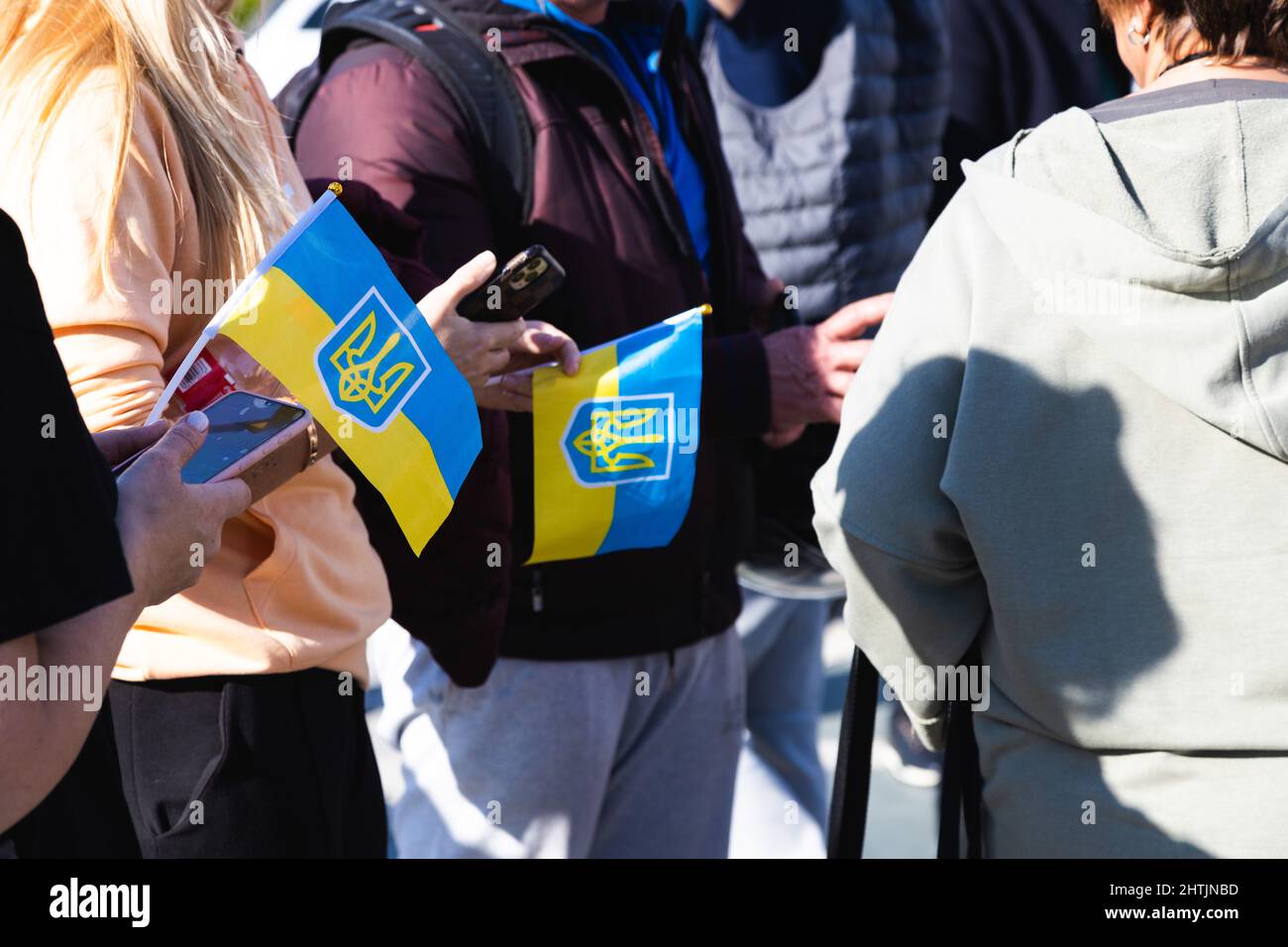 Fermare la guerra: Dimostrazione del popolo ucraino contro l'ingresso di truppe russe, soldati in Ucraina, contro Putin. La guerra in Europa Foto Stock