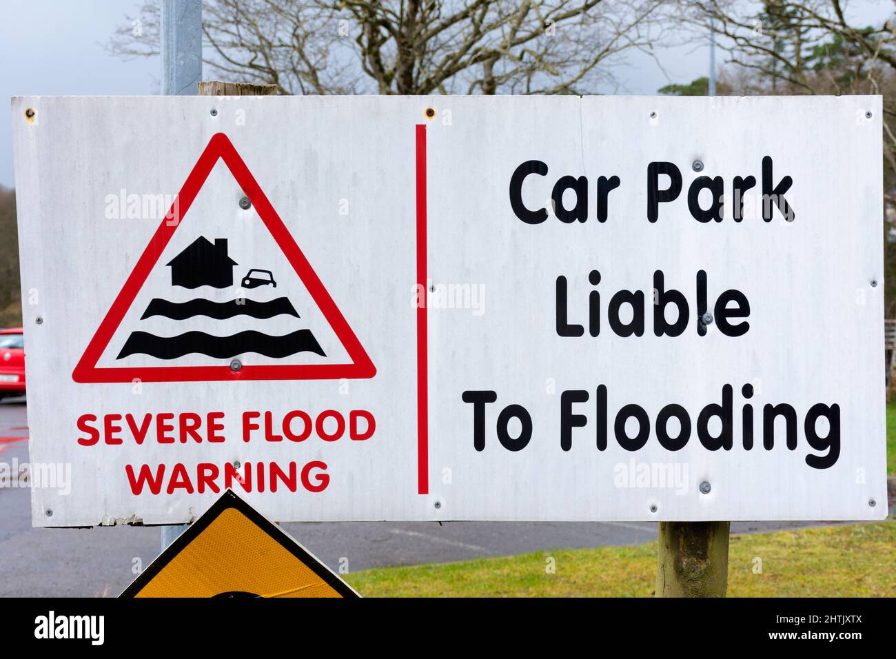 Cartello segnaletico, parcheggio soggetto a inondazioni, Donegal Town, County Donegal, Irlanda. Foto Stock