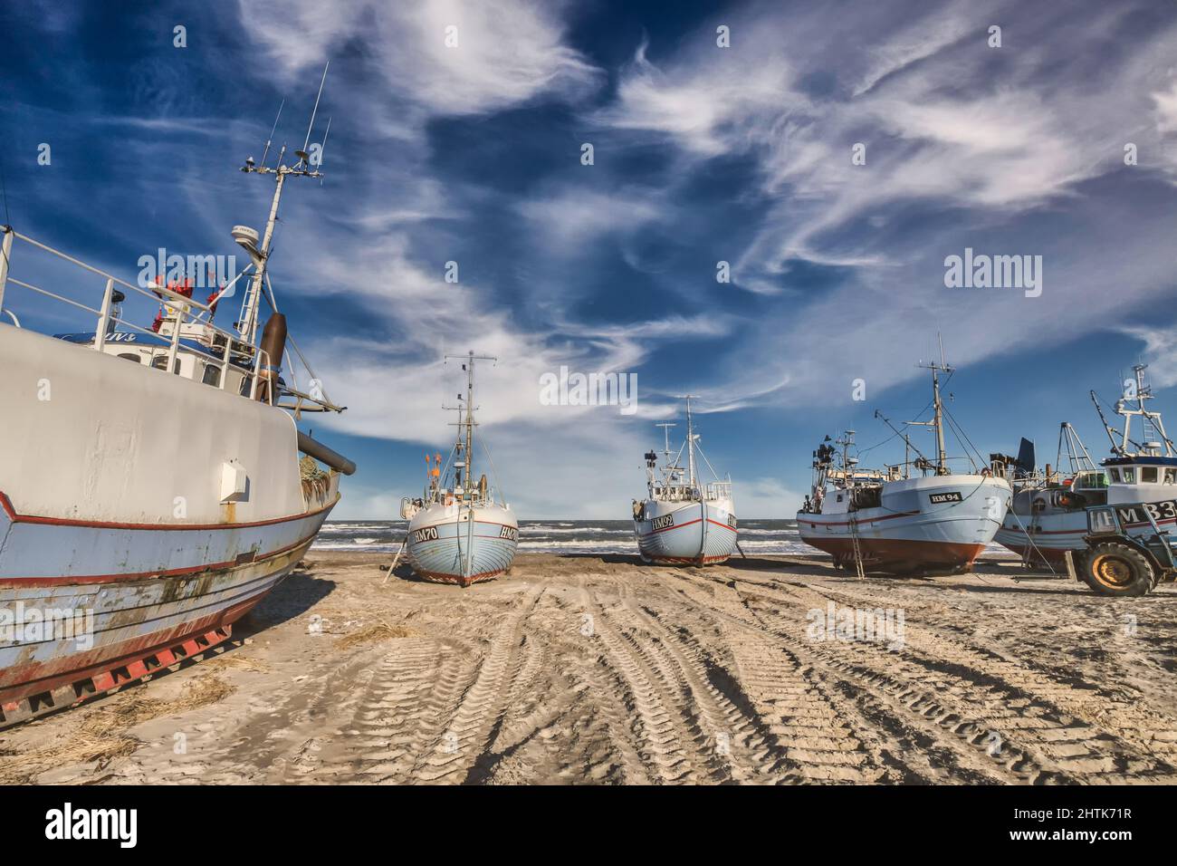 Thorup Strand cutters pescherecci per la pesca tradizionale nella costa del Mare del Nord in Danimarca Foto Stock
