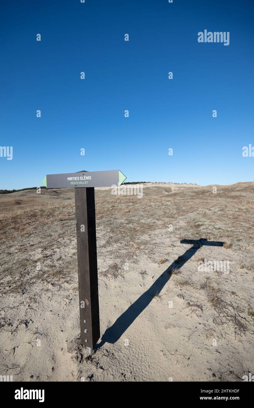 'Segno della Valle della morte' dune di Parnidi vicino a Nida, Curonian Spit, Lituania picture: Garyroberts/worldwidefeatures.com Foto Stock