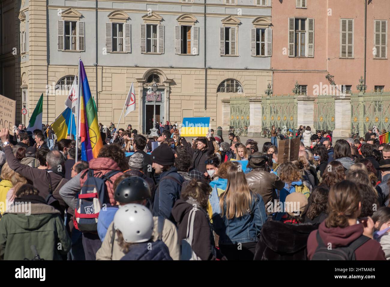 Manifestazione contro la guerra in Ucraina a Torino 26 febbraio 2022 Foto Stock
