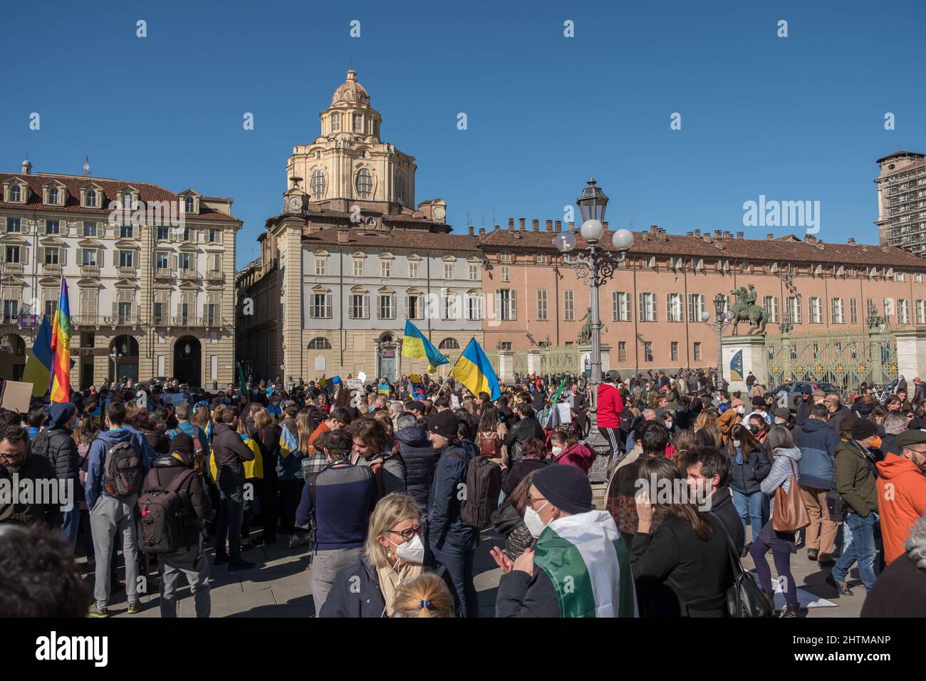 Manifestazione contro la guerra in Ucraina a Torino 26 febbraio 2022 Foto Stock