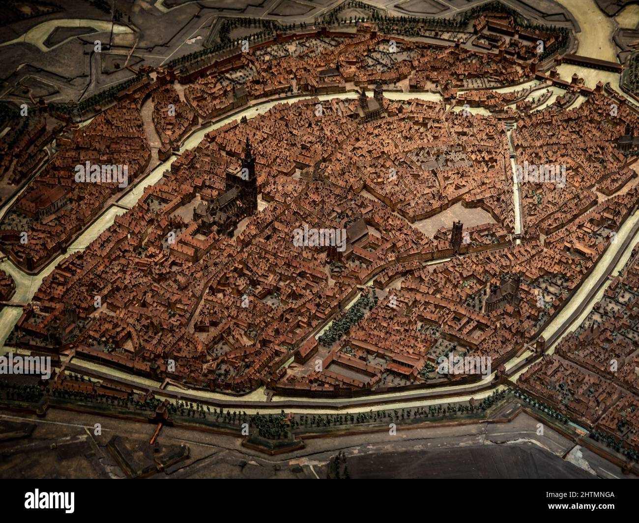 Modello in scala della città di Strasburgo, modelli di case e una cattedrale. Francia Foto Stock