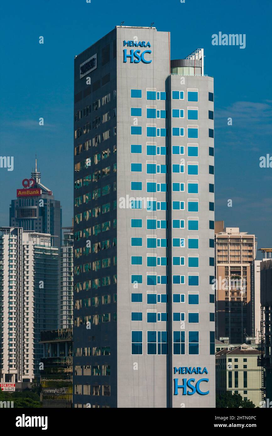 Menara HSC o HSC Medical Center o HSC Tower nel cuore di KLCC o del quartiere centrale degli affari di Kuala Lumpur, Kuala Lumpur, Malesia - Luglio 2016 Foto Stock