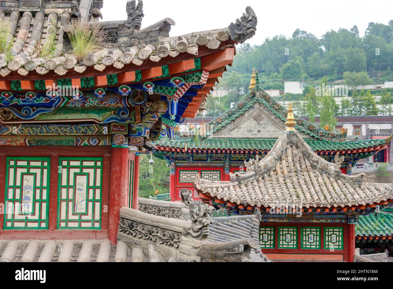 XINING, CINA - Monastero di Kumbum, un famoso punto di riferimento nella città antica di Xining, Qinghai, Cina. Foto Stock