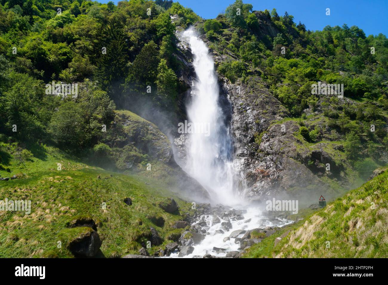 Cascata di Parcines mozzafiato nelle Alpi Italiane dell'Alto Adige (Italia,  Alto Adige, Merano Foto stock - Alamy