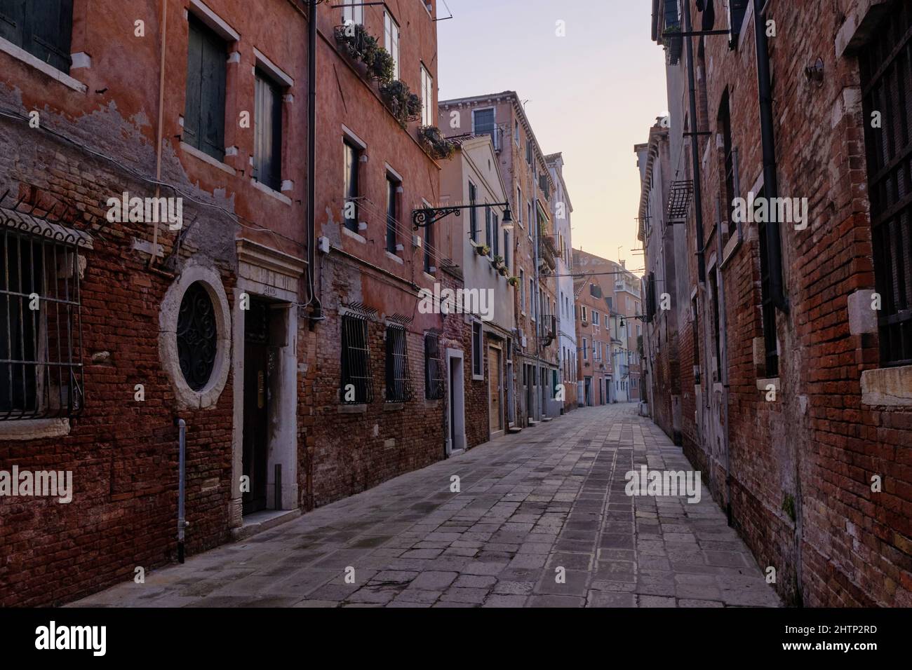 Ritorno strada a Venezia all'alba Foto Stock
