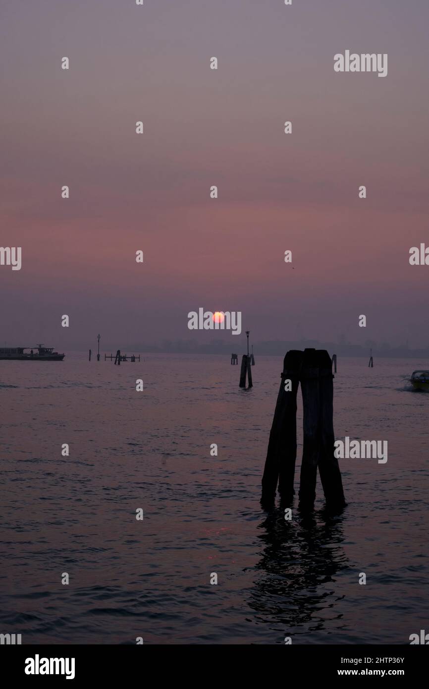 Alba a venezia in inverno Foto Stock