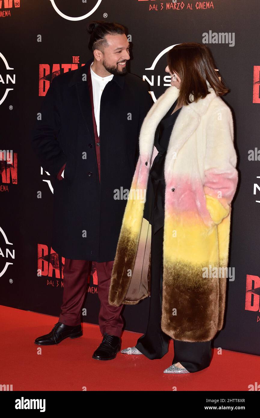 Roma, Italia. 02nd Mar 2022. Michela Giraud e Riccardo Cotumaccio assistono al tappeto rosso della prima del film The Batman allo Space moderno Cinema.Rome. (Italia) Marzo 1th 2022 credito: dpa/Alamy Live News Foto Stock