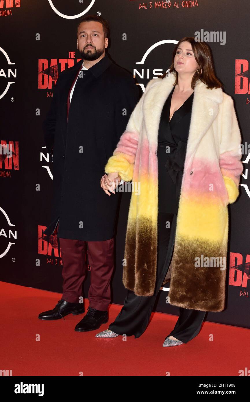Roma, Italia. 02nd Mar 2022. Michela Giraud e Riccardo Cotumaccio assistono al tappeto rosso della prima del film The Batman allo Space moderno Cinema.Rome. (Italia) Marzo 1th 2022 credito: dpa/Alamy Live News Foto Stock