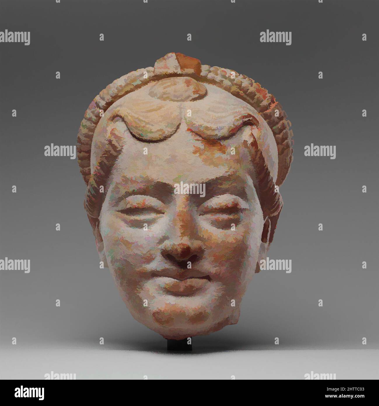 Arte ispirata dalla testa di una figura femminile, 4th–5th secolo, Pakistan o Afghanistan, Terracotta, H. 8 poll. (20,3 cm), scultura, questa raffigurazione di una seguace laicale femminile era probabilmente parte di una composizione multifigurale contenuta in un santuario di immagini. Con la sua acconciatura alla moda e gioielli, Classic opere modernizzate da Artotop con un tuffo di modernità. Forme, colore e valore, impatto visivo accattivante sulle emozioni artistiche attraverso la libertà delle opere d'arte in modo contemporaneo. Un messaggio senza tempo che persegue una nuova direzione selvaggiamente creativa. Artisti che si rivolgono al supporto digitale e creano l'NFT Artotop Foto Stock