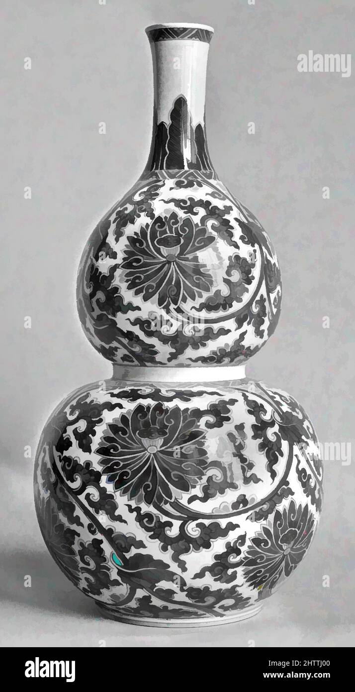 Arte ispirata a bottiglia, dinastia Qing (1644-1911), periodo Kangxi (1662-1722), Cina, porcellana, H. 17 1/2 poll. (44,5 cm), Ceramica, opere classiche modernizzate da Artotop con un tuffo di modernità. Forme, colore e valore, impatto visivo accattivante sulle emozioni artistiche attraverso la libertà delle opere d'arte in modo contemporaneo. Un messaggio senza tempo che persegue una nuova direzione selvaggiamente creativa. Artisti che si rivolgono al supporto digitale e creano l'NFT Artotop Foto Stock