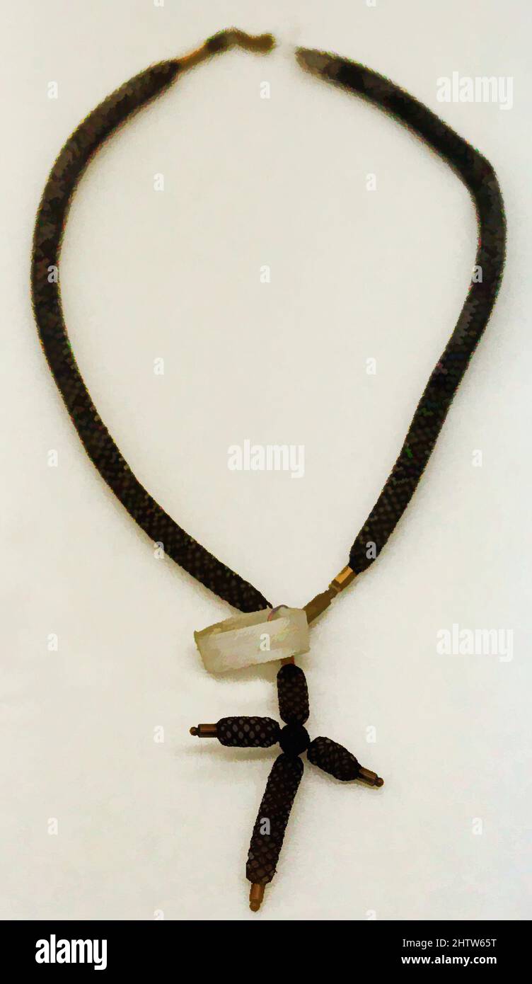 Arte ispirata a Necklace, 1860–70, probabilmente americana, opere classiche modernizzate da Artotop con un tocco di modernità. Forme, colore e valore, impatto visivo accattivante sulle emozioni artistiche attraverso la libertà delle opere d'arte in modo contemporaneo. Un messaggio senza tempo che persegue una nuova direzione selvaggiamente creativa. Artisti che si rivolgono al supporto digitale e creano l'NFT Artotop Foto Stock