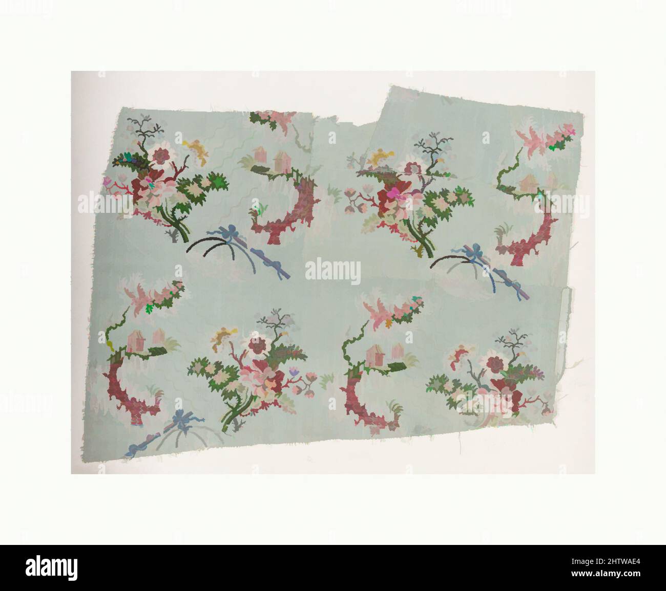 Arte ispirata da frammento, 18th secolo, francese, seta, totale: 15 3/4 x 21 pollici (40 x 53,3 cm), tessuti-tessuti, opere classiche modernizzate da Artotop con un tuffo di modernità. Forme, colore e valore, impatto visivo accattivante sulle emozioni artistiche attraverso la libertà delle opere d'arte in modo contemporaneo. Un messaggio senza tempo che persegue una nuova direzione selvaggiamente creativa. Artisti che si rivolgono al supporto digitale e creano l'NFT Artotop Foto Stock