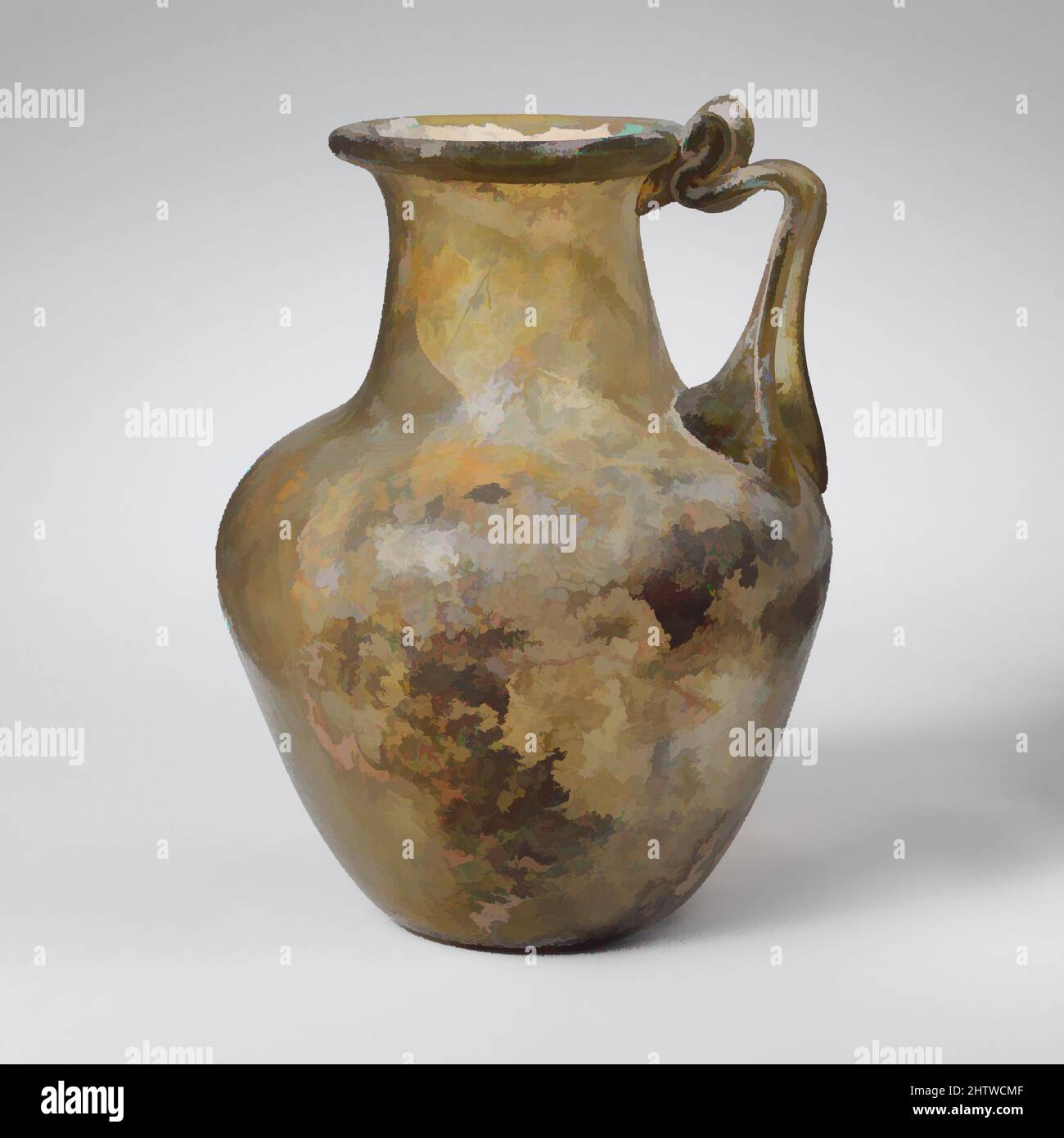 Arte ispirata alla caraffa di vetro, imperiale medio, 2nd–3rd secolo d.C., romana, vetro; soffiato, 5 3/16 poll. (13,2 cm), vetro, giallo traslucido verde; manico dello stesso colore. Bordo tubolare spesso ripiegato, sopra e dentro; collo concavo, che si espande verso il basso; Spalla inclinata; lati leggermente convessi sul corpo, opere classiche modernizzate da Artotop con un tuffo di modernità. Forme, colore e valore, impatto visivo accattivante sulle emozioni artistiche attraverso la libertà delle opere d'arte in modo contemporaneo. Un messaggio senza tempo che persegue una nuova direzione selvaggiamente creativa. Artisti che si rivolgono al supporto digitale e creano l'NFT Artotop Foto Stock