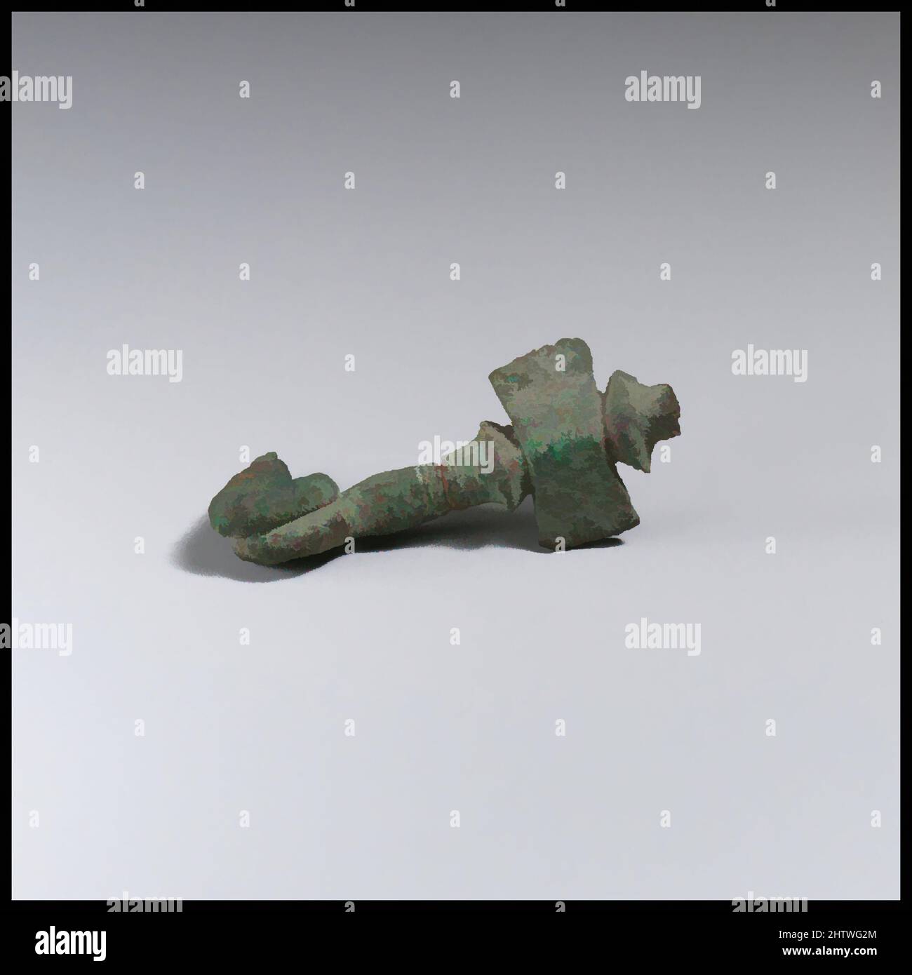 Arte ispirata da Fibula, frammento, Bronzo, 2in. (5,1cm), Bronzi, opere classiche modernizzate da Artotop con un tuffo di modernità. Forme, colore e valore, impatto visivo accattivante sulle emozioni artistiche attraverso la libertà delle opere d'arte in modo contemporaneo. Un messaggio senza tempo che persegue una nuova direzione selvaggiamente creativa. Artisti che si rivolgono al supporto digitale e creano l'NFT Artotop Foto Stock