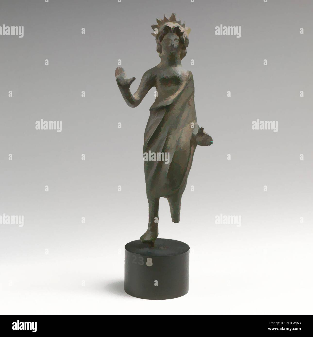 Arte ispirata da statuette di un uomo ?, Bronzo, H.: 4 3/16 poll. (10,6 cm), Bronzi, opere classiche modernizzate da Artotop con un tuffo di modernità. Forme, colore e valore, impatto visivo accattivante sulle emozioni artistiche attraverso la libertà delle opere d'arte in modo contemporaneo. Un messaggio senza tempo che persegue una nuova direzione selvaggiamente creativa. Artisti che si rivolgono al supporto digitale e creano l'NFT Artotop Foto Stock