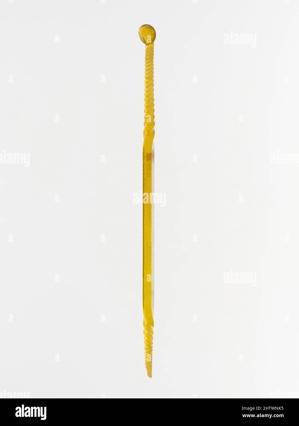 Arte ispirata da ligula di vetro (orecchio pick), imperiale, 1st secolo d.C. o più tardi, romana, vetro; disegnato, ritorto, E con utensili, H.: 6 poll. (15,2 cm), vetro, giallo verdolino traslucido, con ciotola applicata nello stesso colore., asta lunga come manico con sezione quadrata in mezzo e spiralmente ritorto, opere classiche modernizzate da Artotop con un tuffo di modernità. Forme, colore e valore, impatto visivo accattivante sulle emozioni artistiche attraverso la libertà delle opere d'arte in modo contemporaneo. Un messaggio senza tempo che persegue una nuova direzione selvaggiamente creativa. Artisti che si rivolgono al supporto digitale e creano l'NFT Artotop Foto Stock