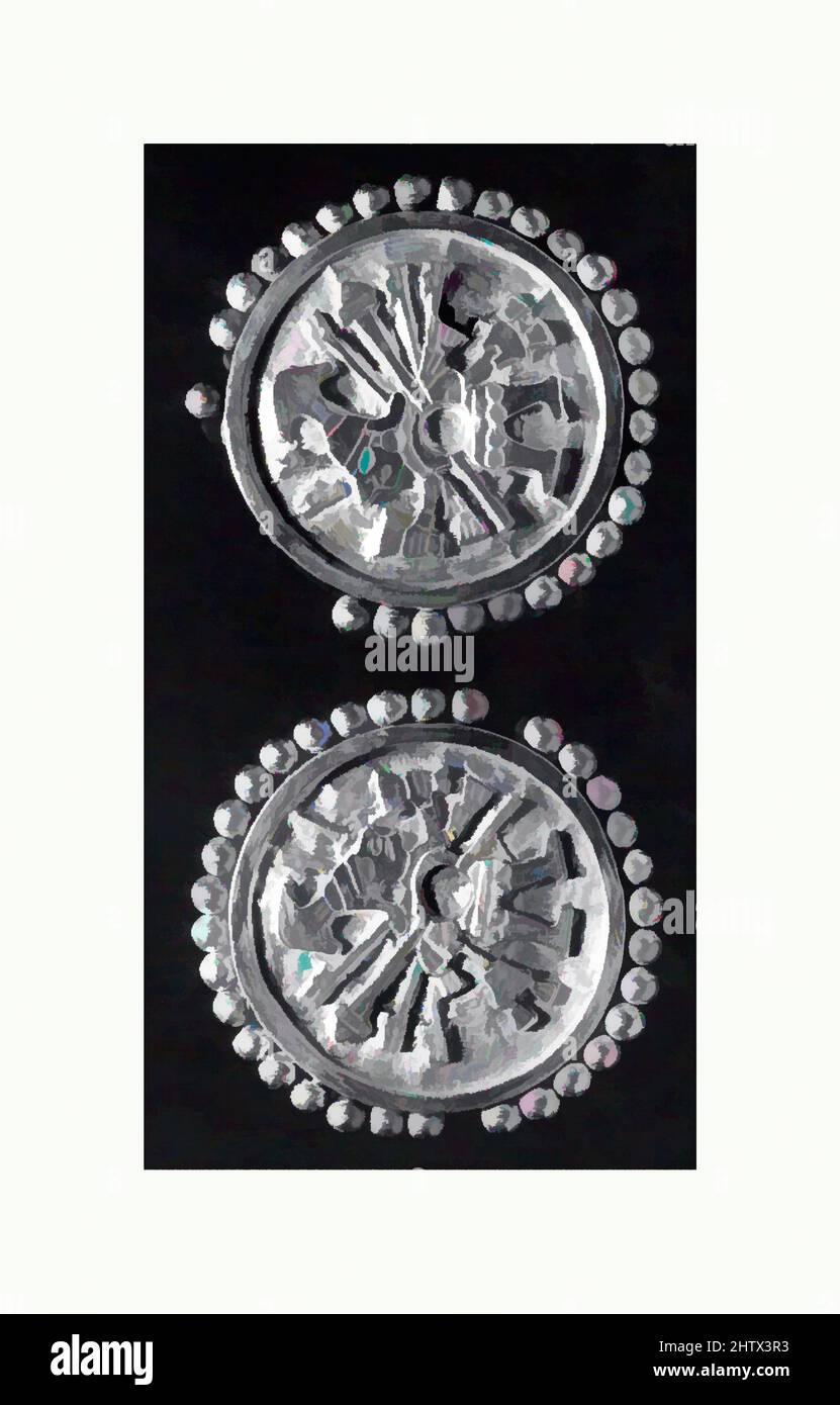 Arte ispirata a Earflare Frontal, 3rd–7th secolo, Perù, Moche, Oro, Diametro 3 poll. (7,62 cm), ornamenti in metallo, opere classiche modernizzate da Artotop con un tuffo di modernità. Forme, colore e valore, impatto visivo accattivante sulle emozioni artistiche attraverso la libertà delle opere d'arte in modo contemporaneo. Un messaggio senza tempo che persegue una nuova direzione selvaggiamente creativa. Artisti che si rivolgono al supporto digitale e creano l'NFT Artotop Foto Stock