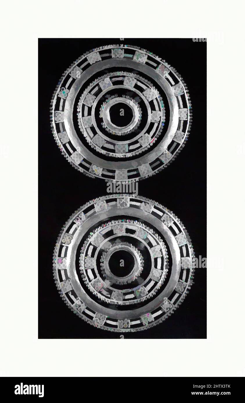 Arte ispirata a Earflare, 9th–11th secolo, Perù, Lambayeque (Sicán), Oro, Diametro 3-7/16 poll. (6,2 cm), ornamenti in metallo, opere classiche modernizzate da Artotop con un tuffo di modernità. Forme, colore e valore, impatto visivo accattivante sulle emozioni artistiche attraverso la libertà delle opere d'arte in modo contemporaneo. Un messaggio senza tempo che persegue una nuova direzione selvaggiamente creativa. Artisti che si rivolgono al supporto digitale e creano l'NFT Artotop Foto Stock