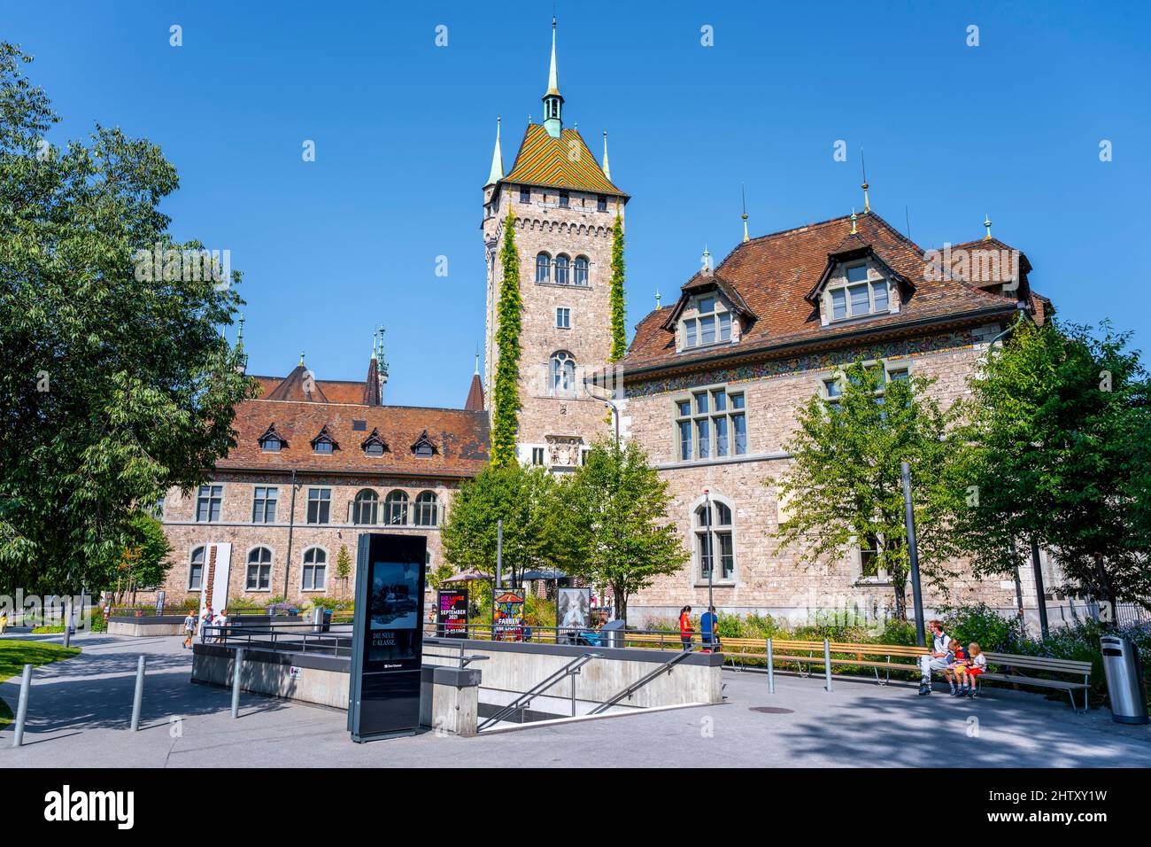 Torre del Museo Nazionale Svizzero, Zurigo, Svizzera Foto Stock