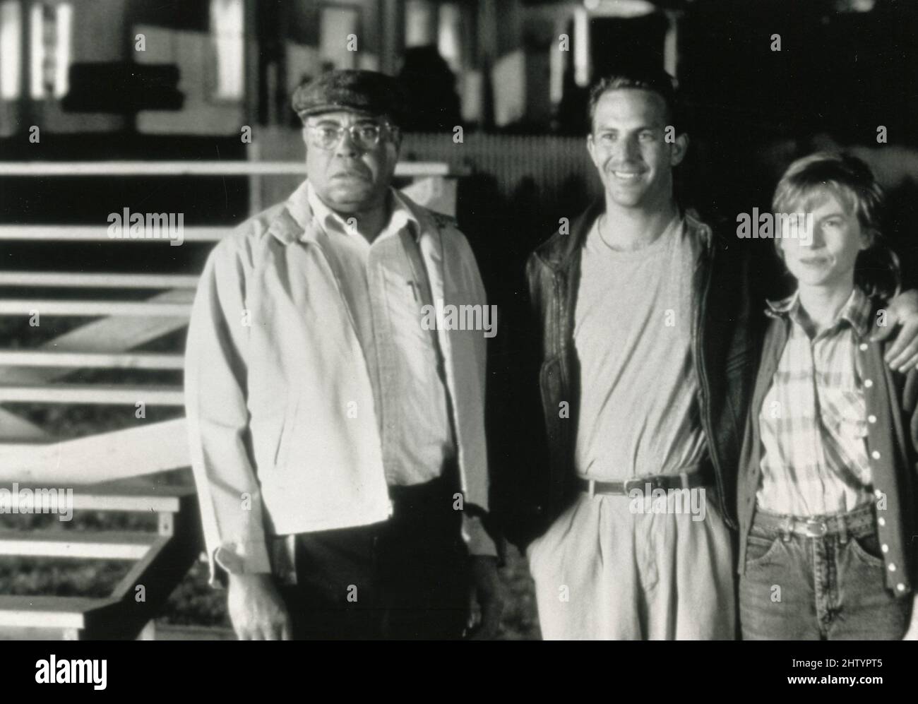 L'attore americano Kevin Costner, Amy Madigan e James Earl Jones nel campo cinematografico di Dreams, USA 1989 Foto Stock
