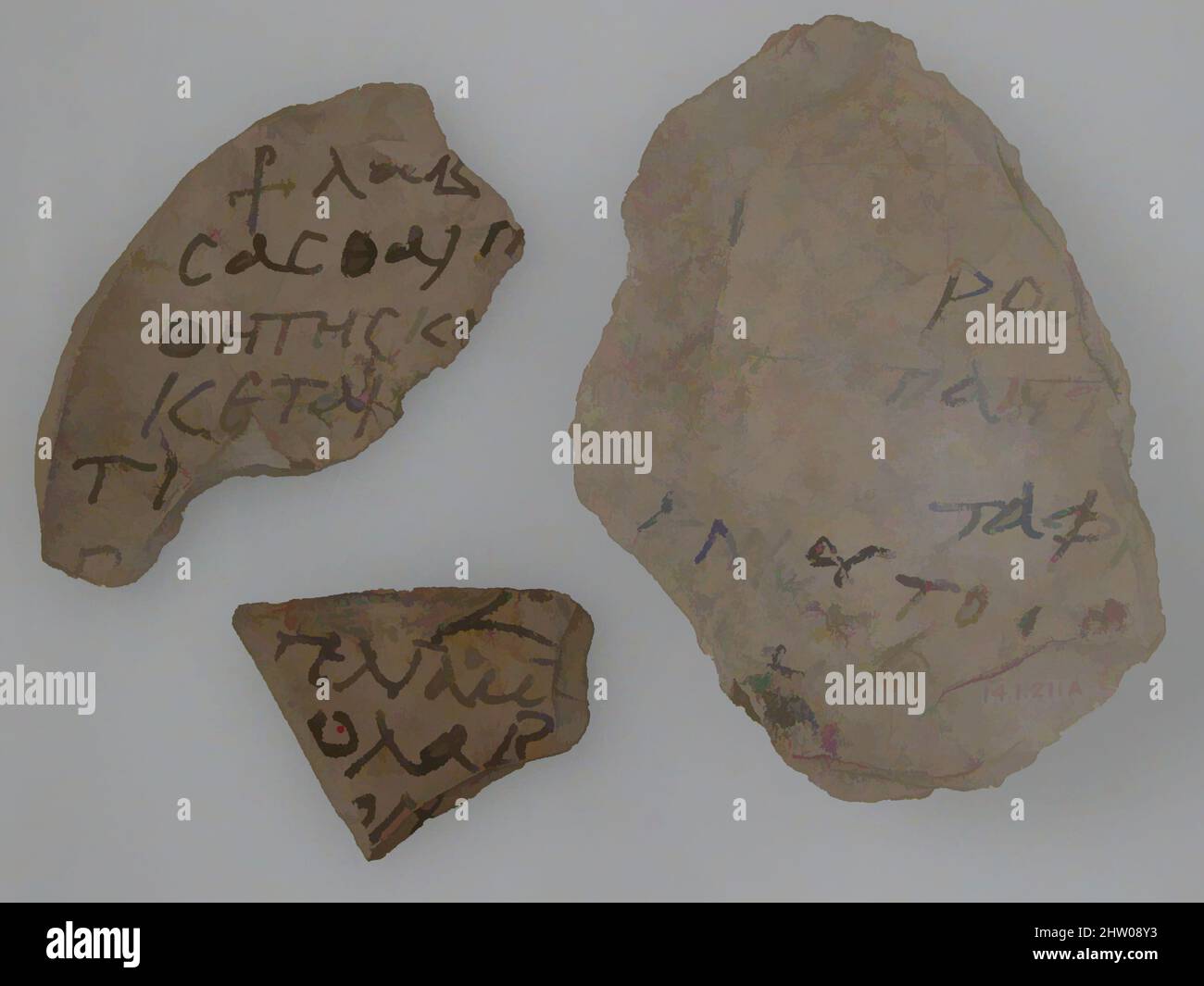 Arte ispirata da Ostrakon, 580–640, made in Tebe, Egitto bizantino, copto, Frammenti di calcare con iscrizione a inchiostro, a: 3 11/16 x 2 5/8 x 13/16 pollici (9,4 x 6,7 x 2,1 cm), Miscellaneous-Stone, opere classiche modernizzate da Artotop con un tuffo di modernità. Forme, colore e valore, impatto visivo accattivante sulle emozioni artistiche attraverso la libertà delle opere d'arte in modo contemporaneo. Un messaggio senza tempo che persegue una nuova direzione selvaggiamente creativa. Artisti che si rivolgono al supporto digitale e creano l'NFT Artotop Foto Stock
