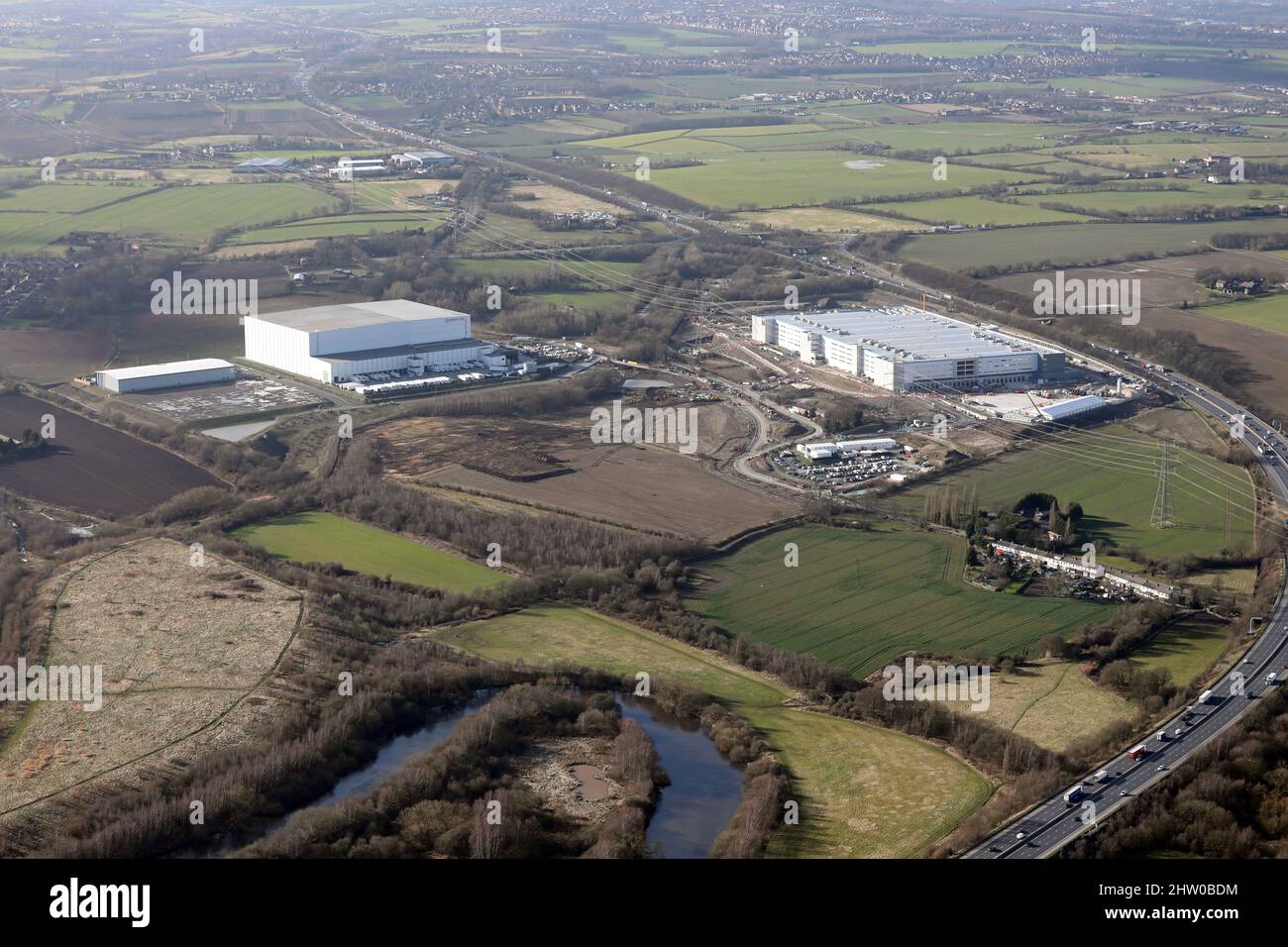 Vista aerea dell'area di sviluppo di NewCold lungo l'autostrada M1 vicino a Wakefield, West Yorkshire Foto Stock