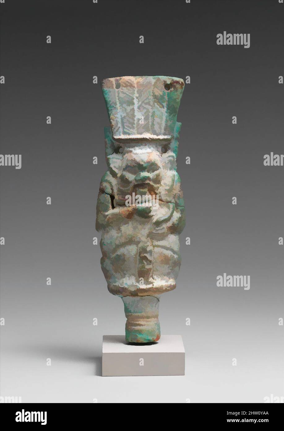 Arte ispirata da Bes con bambino in finale, terzo periodo intermedio–tardo periodo, Dinastia 21–25, ca. 945–525 a.C., dall'Egitto, Faience, H. 11,5 cm (4 1/2 in.); W. 3,8 cm (1 1/2 in.); D. 1,3 cm (1/2 in.), questa figura fa parte di un repertorio di figure create in un'opera classica, macchiata e modernizzata da Artotop con un tocco di modernità. Forme, colore e valore, impatto visivo accattivante sulle emozioni artistiche attraverso la libertà delle opere d'arte in modo contemporaneo. Un messaggio senza tempo che persegue una nuova direzione selvaggiamente creativa. Artisti che si rivolgono al supporto digitale e creano l'NFT Artotop Foto Stock