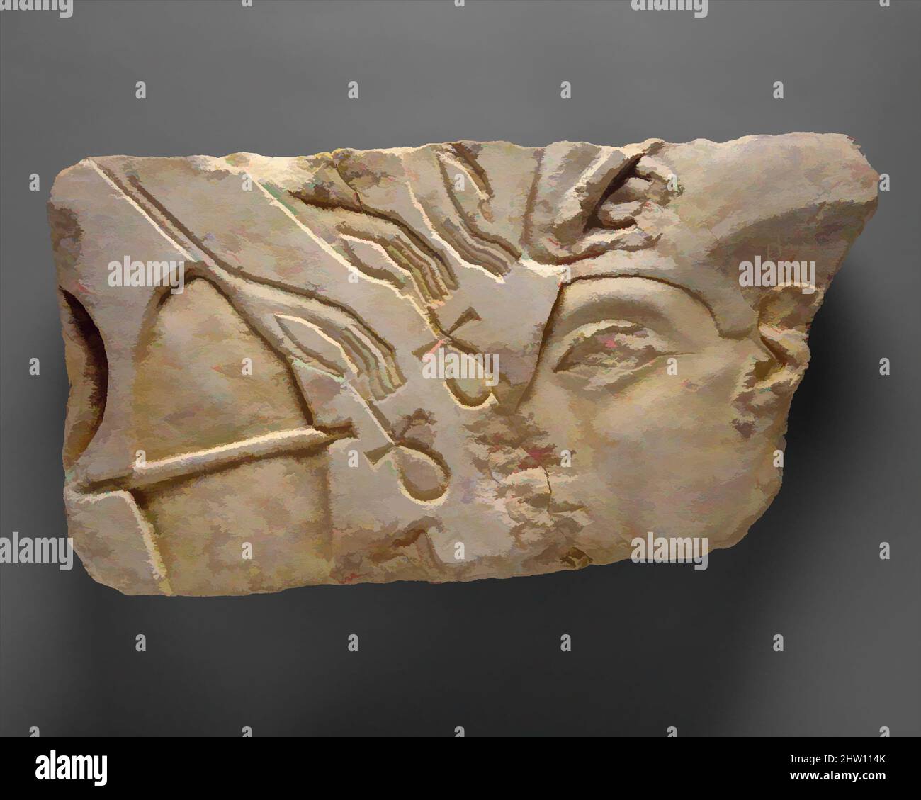 Arte ispirata dalla Regina che offre agli Aten, New Kingdom, periodo Amarna, Dinastia 18, ca. 1345–1335 a.C., dall'Egitto, dal Medio Egitto, Amarna (Akhetaten), calcare, H. 23,8 cm (9 3/8 poll.); W. 44,5 cm (17 1/2 poll.), questo blocco di pietra calcarea è da una scena monumentale tempio che rappresenta il re, opere classiche modernizzate da Artotop con un tuffo di modernità. Forme, colore e valore, impatto visivo accattivante sulle emozioni artistiche attraverso la libertà delle opere d'arte in modo contemporaneo. Un messaggio senza tempo che persegue una nuova direzione selvaggiamente creativa. Artisti che si rivolgono al supporto digitale e creano l'NFT Artotop Foto Stock