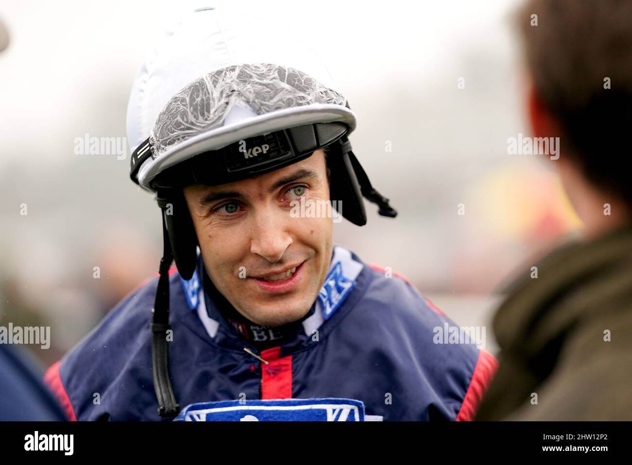 Jockey Aidan Coleman prima di gareggiare nella Alan Bore Belated 50th compleanno Novices 'ostacolo a Ludlow Racecourse. Data foto: Giovedì 3 marzo 2022. Foto Stock