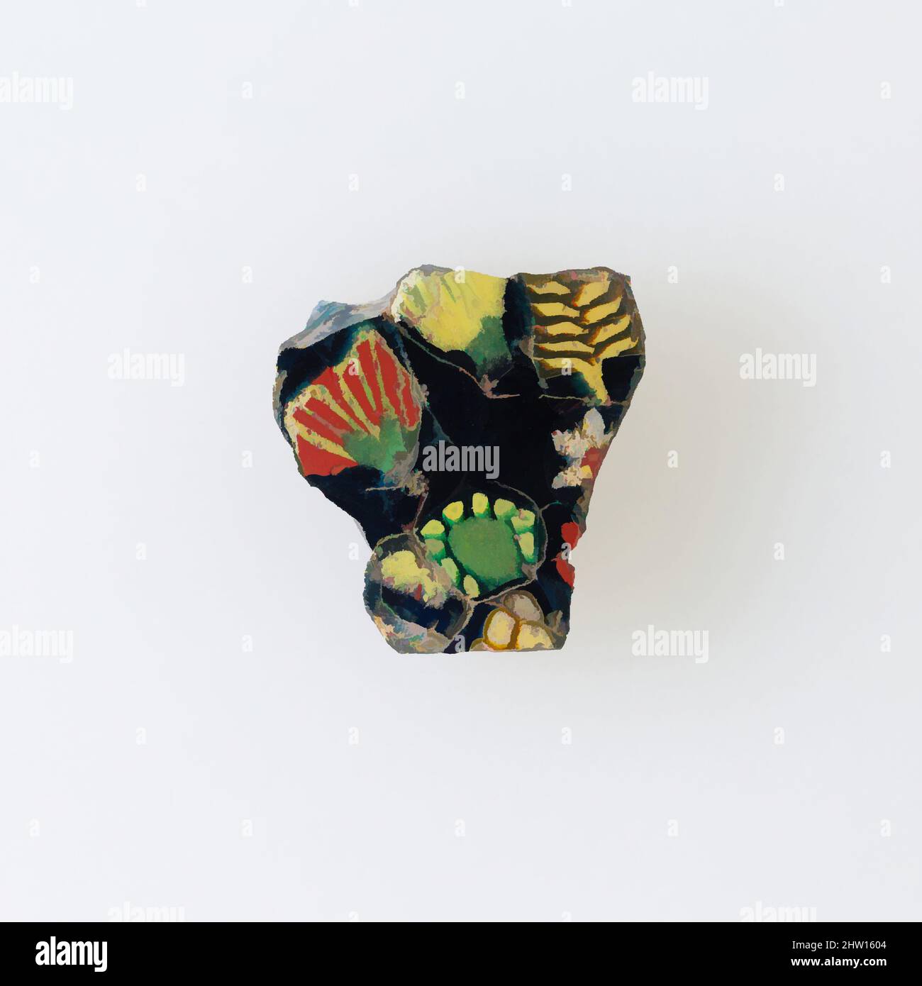 Arte ispirata alla placca floreale, periodo tolemaico–periodo romano, 100 a.C.–100 d.C., dall'Egitto, vetro, H. 2,4 x W. 3 cm (15/16 x 1 3/16 pollici, opere classiche modernizzate da Artotop con un tuffo di modernità. Forme, colore e valore, impatto visivo accattivante sulle emozioni artistiche attraverso la libertà delle opere d'arte in modo contemporaneo. Un messaggio senza tempo che persegue una nuova direzione selvaggiamente creativa. Artisti che si rivolgono al supporto digitale e creano l'NFT Artotop Foto Stock