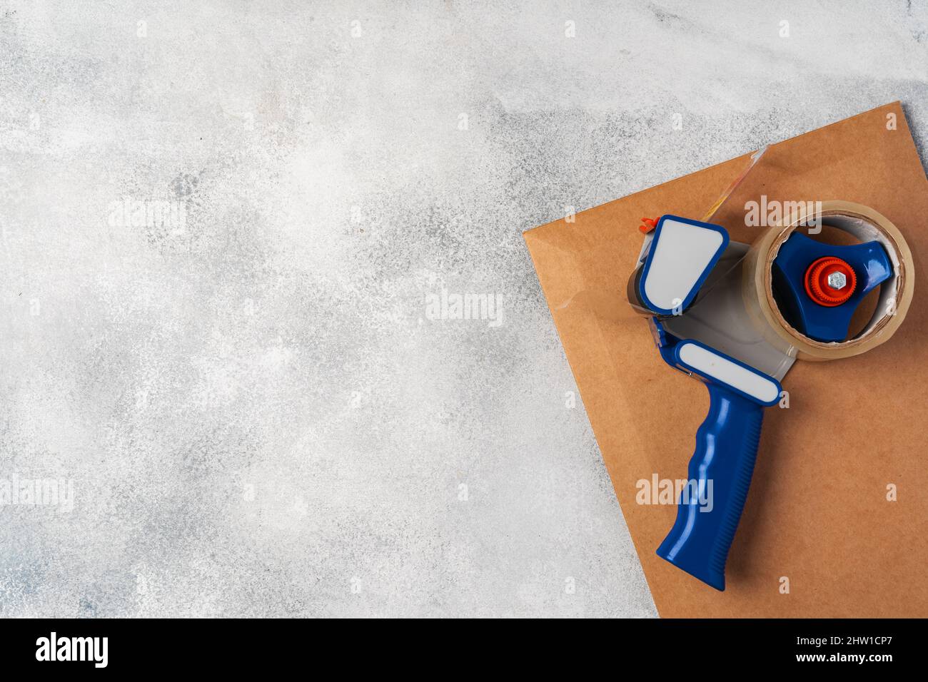 Primo piano di una pila di buste postali imbottite Foto Stock